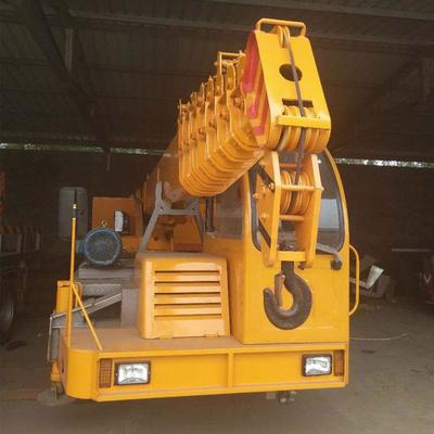 山東自制20噸以下吊車 電力工程用自制小吊車 輪胎吊運輸車